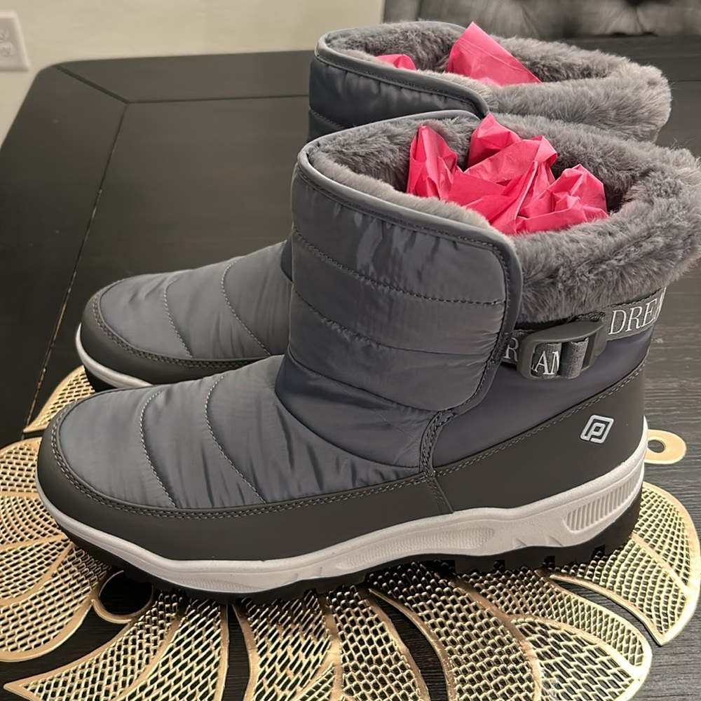 DREAM PAIRS Women's Winter Waterproof Snow  Ankle Booties Size 12 - Picture 7 of 9